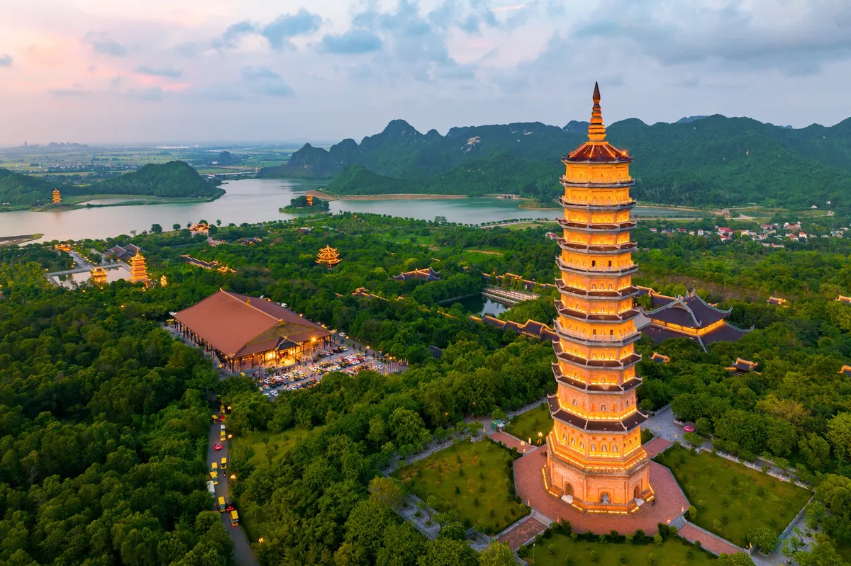Bai-Dinh-Pagode Ninh Binh – Der berühmteste Tempel im Norden