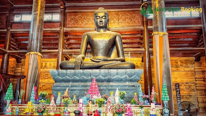 Điện Ph&aacute;p Chủ ch&ugrave;a Tam Ch&uacute;c Ninh B&igrave;nh