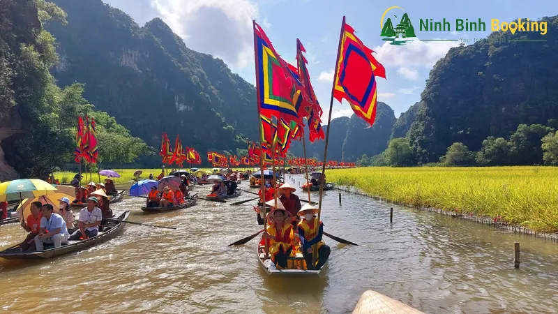 Tam Coc – Bich Dong Pagoda: Peaceful beauty in the middle of the water Ninh Binh