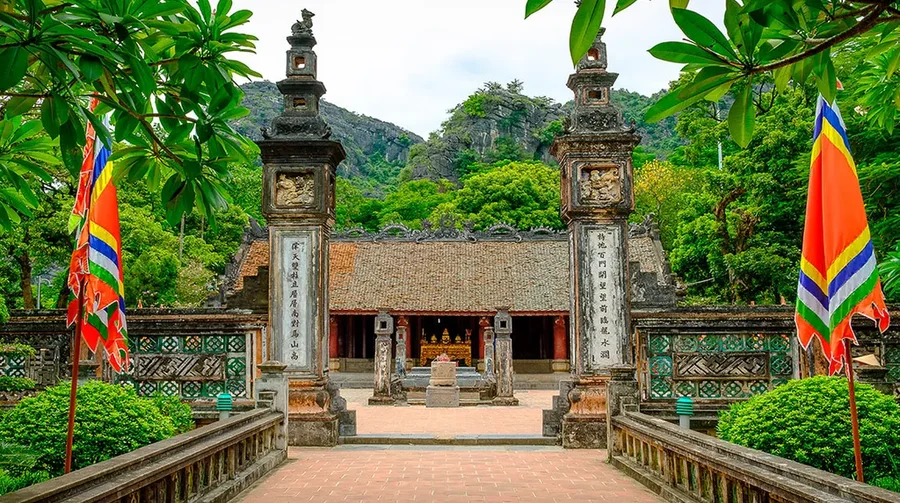 Giá vé tham quan Cố đô Hoa Lư mới nhất 2026