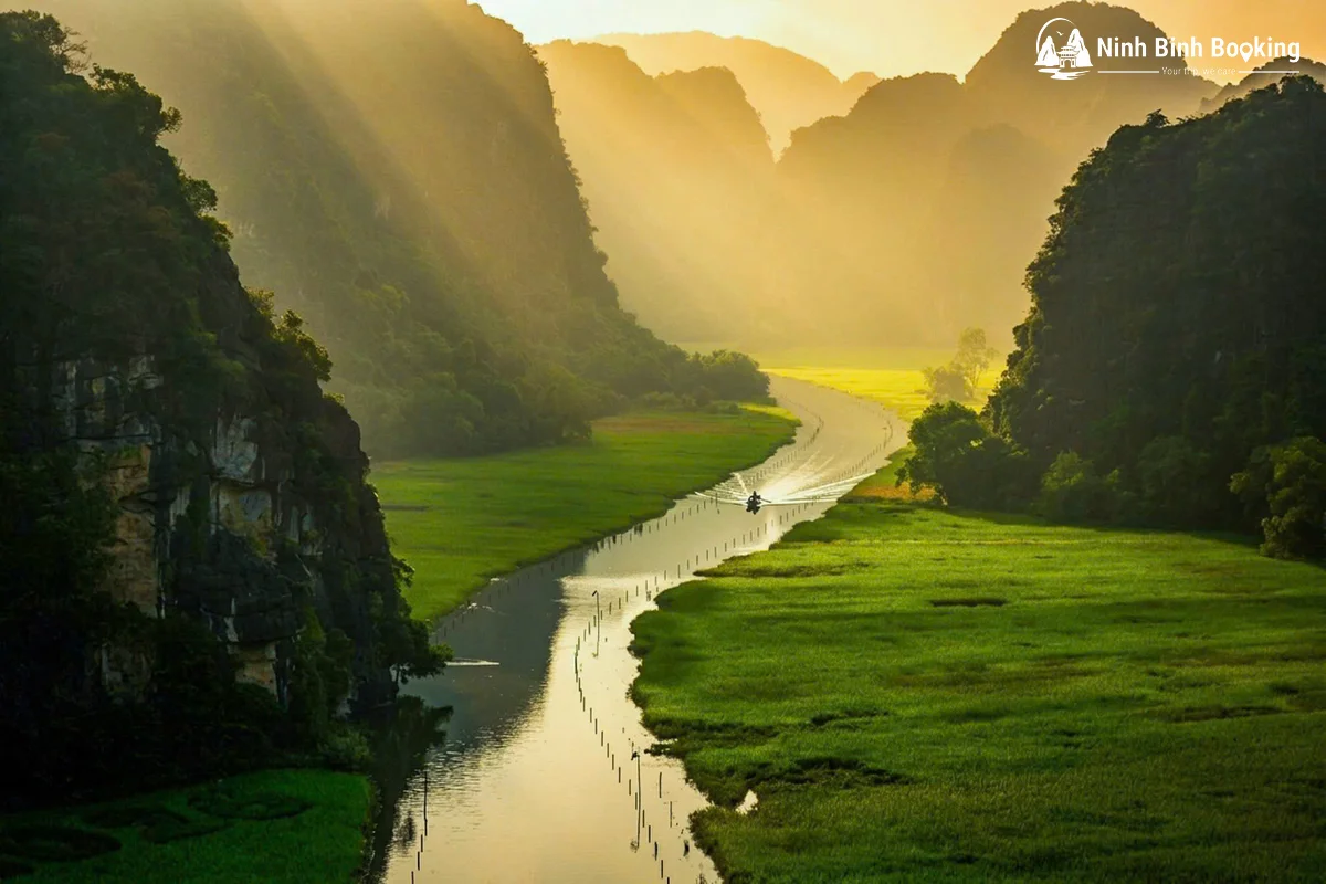 Bình binh trên dòng sông Ngô Đồng